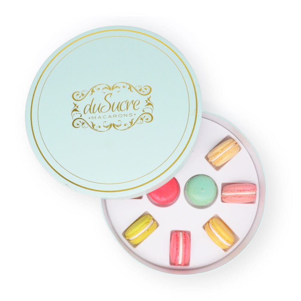 kleine Geschenkbox zum Muttertag - Macarons Deluxe mit Wunschname