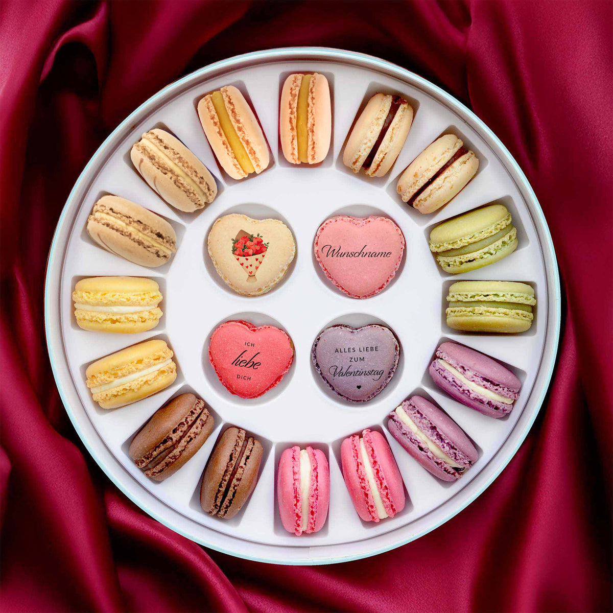 große Macaron mit Wunschname Geschenkbox  - Valentinstag