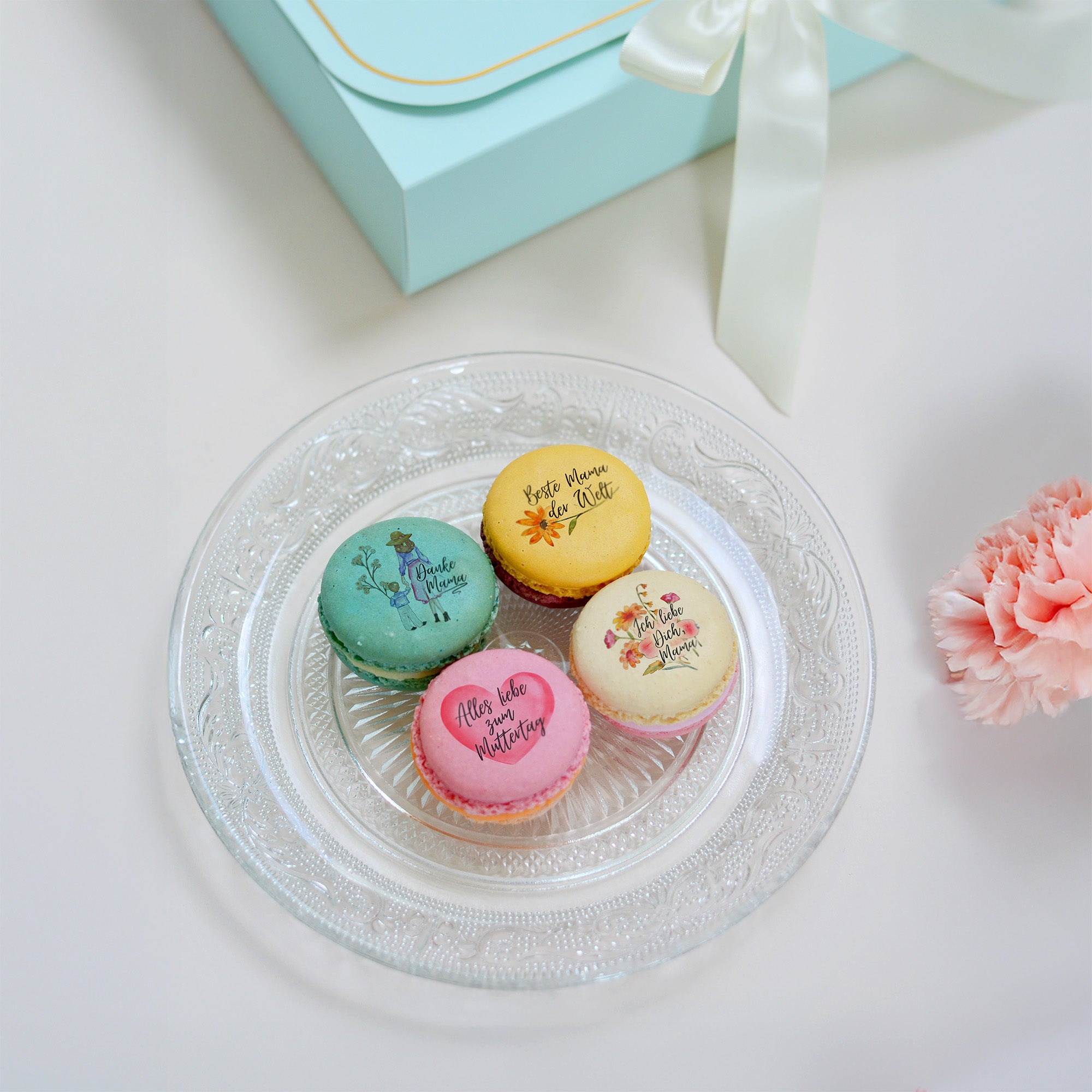 Muttertag Geschenkbox - 24 Macarons