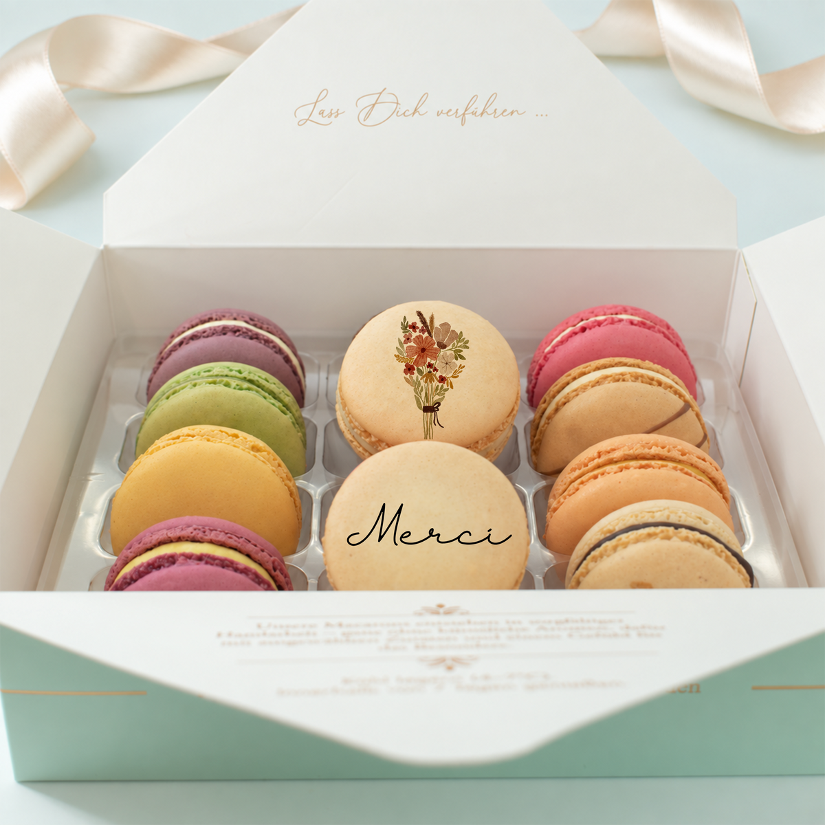 Macaron-Geschenkbox mit Botschaft – 12 Stück